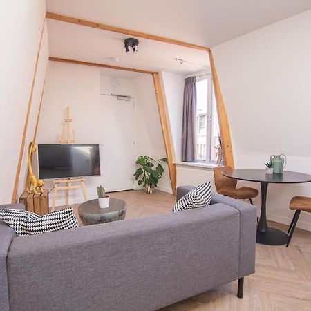 Appartement In Binnenstad/Centrum Van Leeuwarden Esterno foto