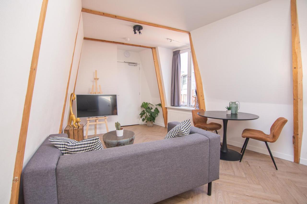 Appartement In Binnenstad/Centrum Van Leeuwarden Esterno foto